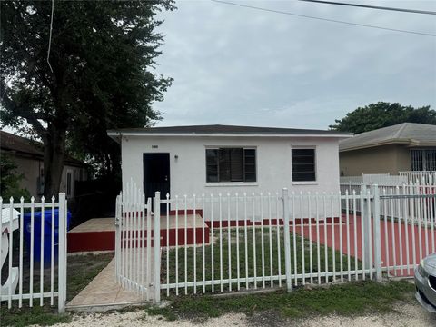 Single Family Residence in Miami FL 1460 68th Ter Ter.jpg