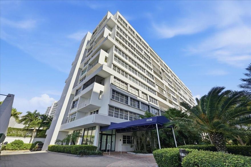 This stunning 1,138 sq .ft. 1 bedroom, 1.5 bathrooms waterfront residence has been completely updated & renovated and is located in the heart of East Fort Lauderdale. Highlighting premium finishes, Sonos smart home technology, high end appliances, dual dishwashers, and a custom wet bar with wine fridge. Modern luxury with everyday comfort. Hurricane-impact windows and doors plus accordion shutters for added protection. Features include a 2017 Bosch A/C, professional-grade water softener, heated shower towel bar, a spacious custom walk-in closet with built-ins, and abundant storage.  Climate-controlled storage unit on the same floor and bicycle storage in the garage. Just minutes from the beach, downtown, the Galleria Mall.