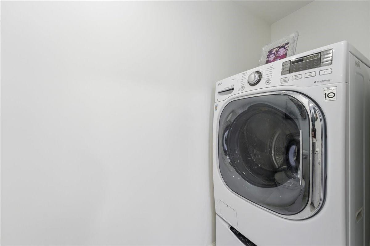 East Point Towers - Residential