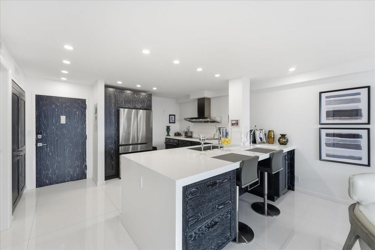 East Point Towers - Residential