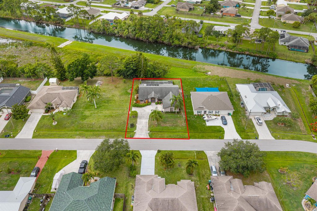 Photo of 4511 NW Brownell Terrace, Port Saint Lucie, FL 34983 (MLS # R11097152)