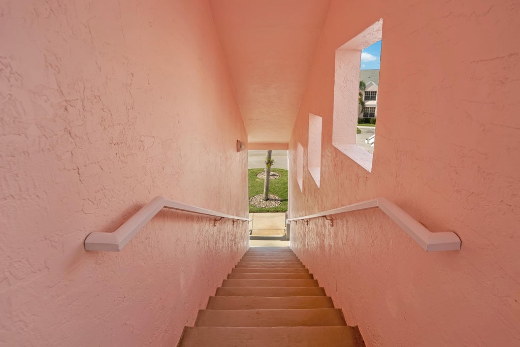 Photo of 602 Muirfield Court, Jupiter, FL 33458 (MLS # B26059814)