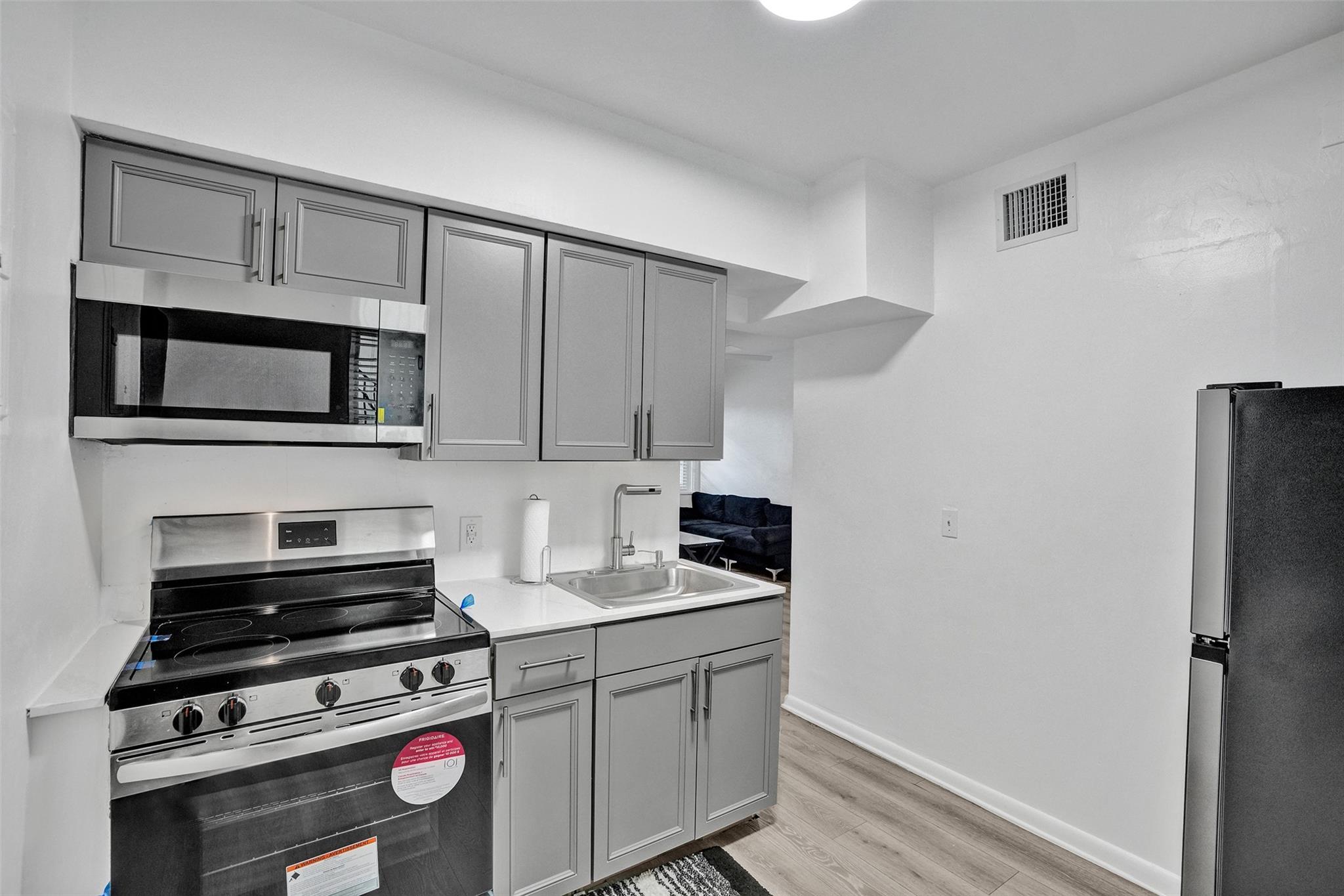 OCEANSIDE SEC ISLE OF NOR - Residential Lease