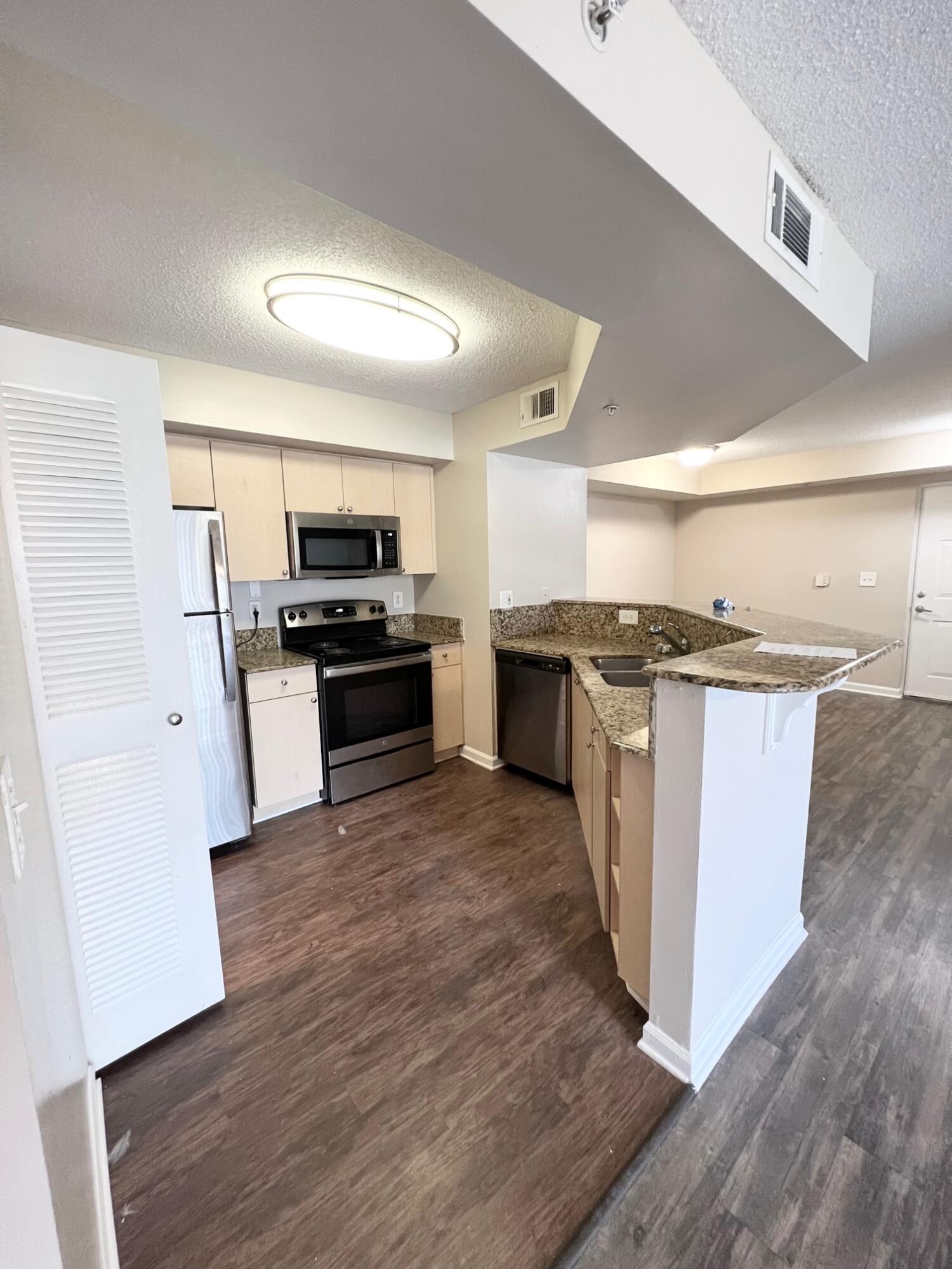 PORTOFINO AT JENSEN BEACH CONDO - Residential Lease