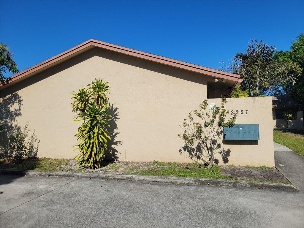 Photo of 2227 Monroe Street #3, Hollywood, FL 33020 (MLS # F10542489)