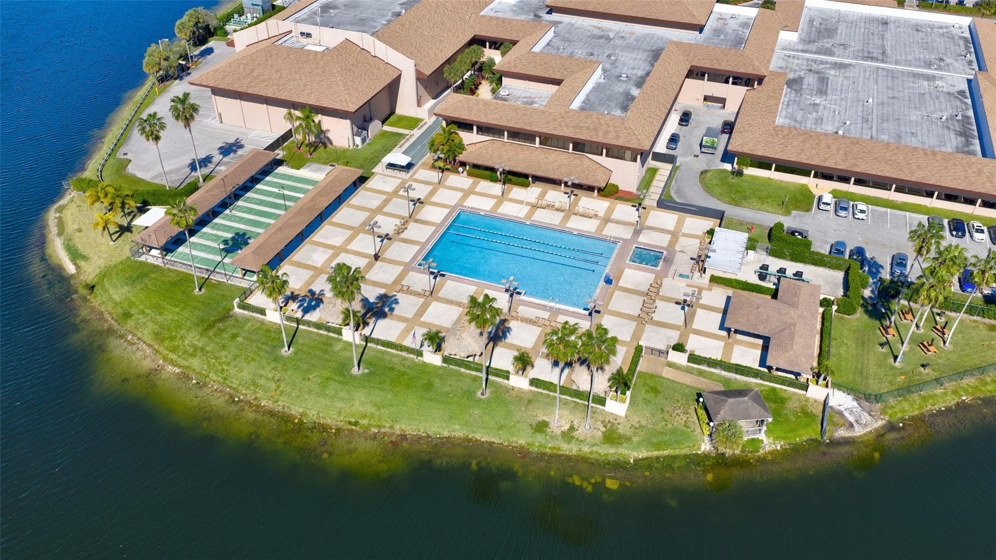 Suffolk @ Century Village - Residential