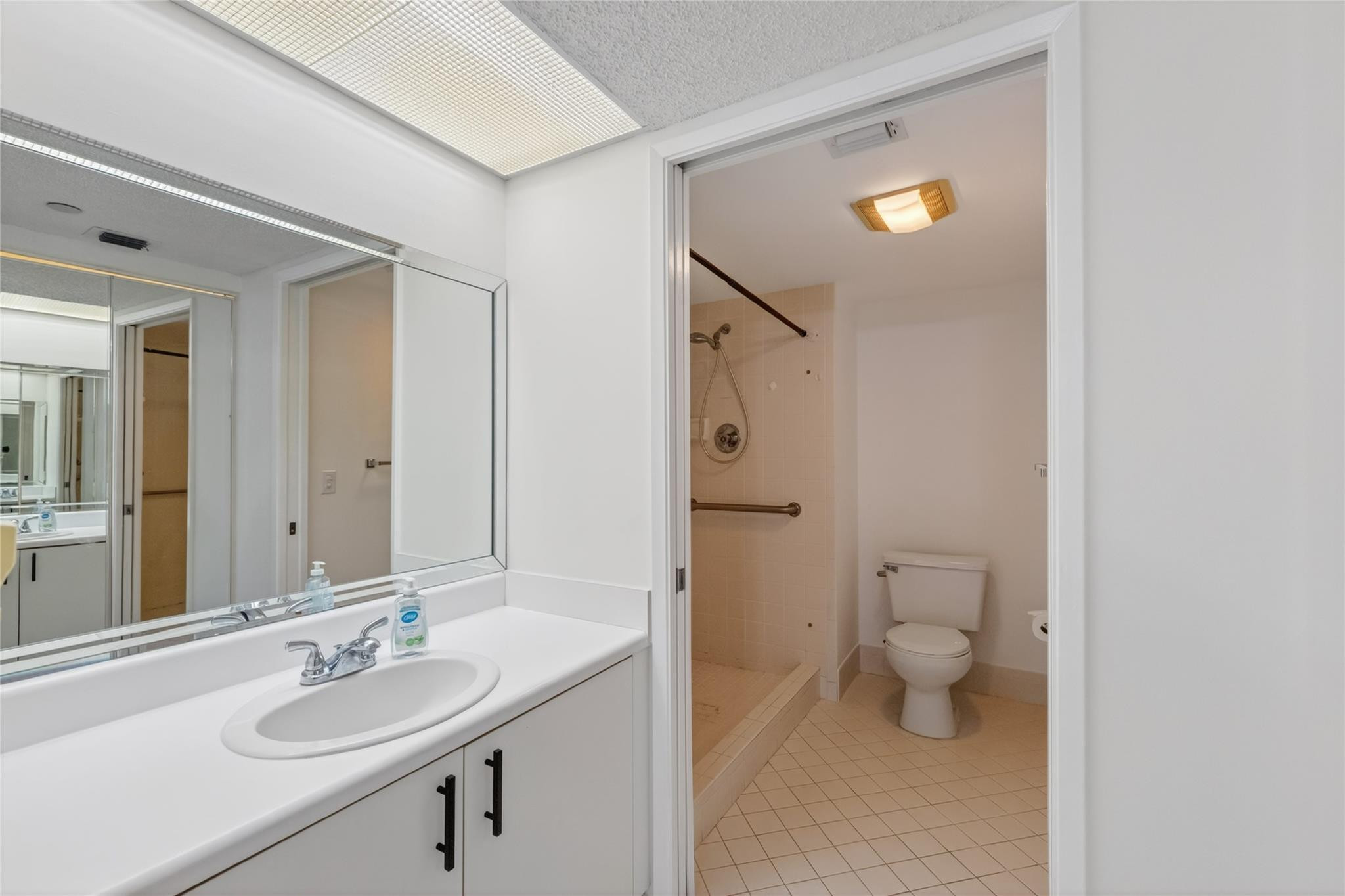 Suffolk @ Century Village - Residential