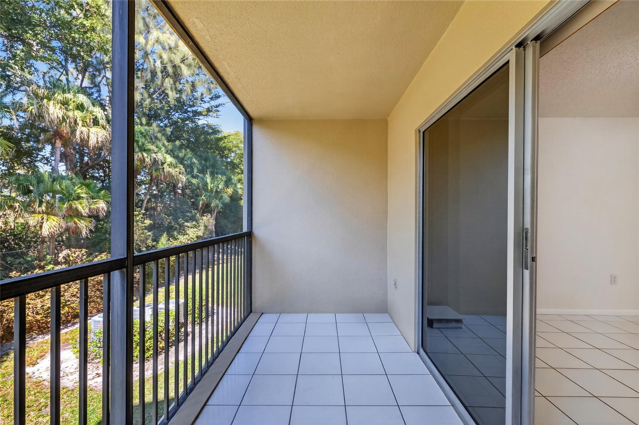 Suffolk @ Century Village - Residential