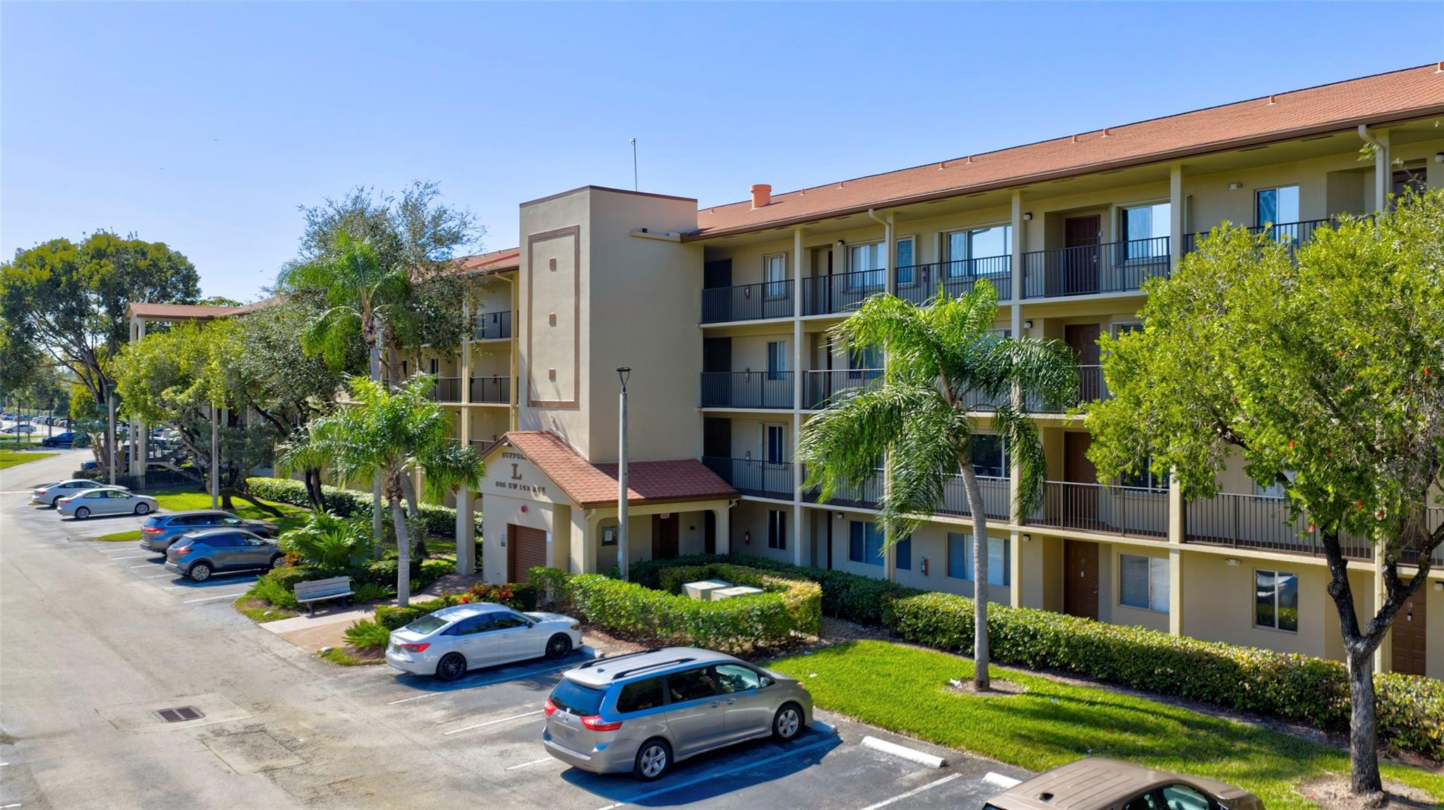 Suffolk @ Century Village - Residential