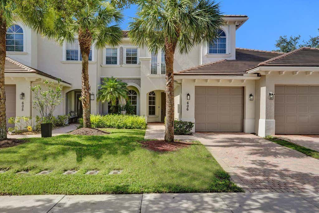 Photo of 6379 Bella Circle W #606, Boynton Beach, FL 33437 (MLS # B26051537)