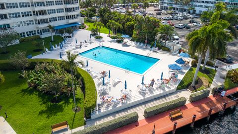 Tiny photo for 3200 NE 36th Street #1417, Fort Lauderdale, FL 33308 (MLS # B26036428)