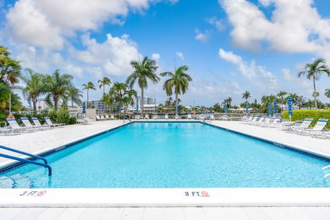 Tiny photo for 3200 NE 36th Street #1417, Fort Lauderdale, FL 33308 (MLS # B26036428)