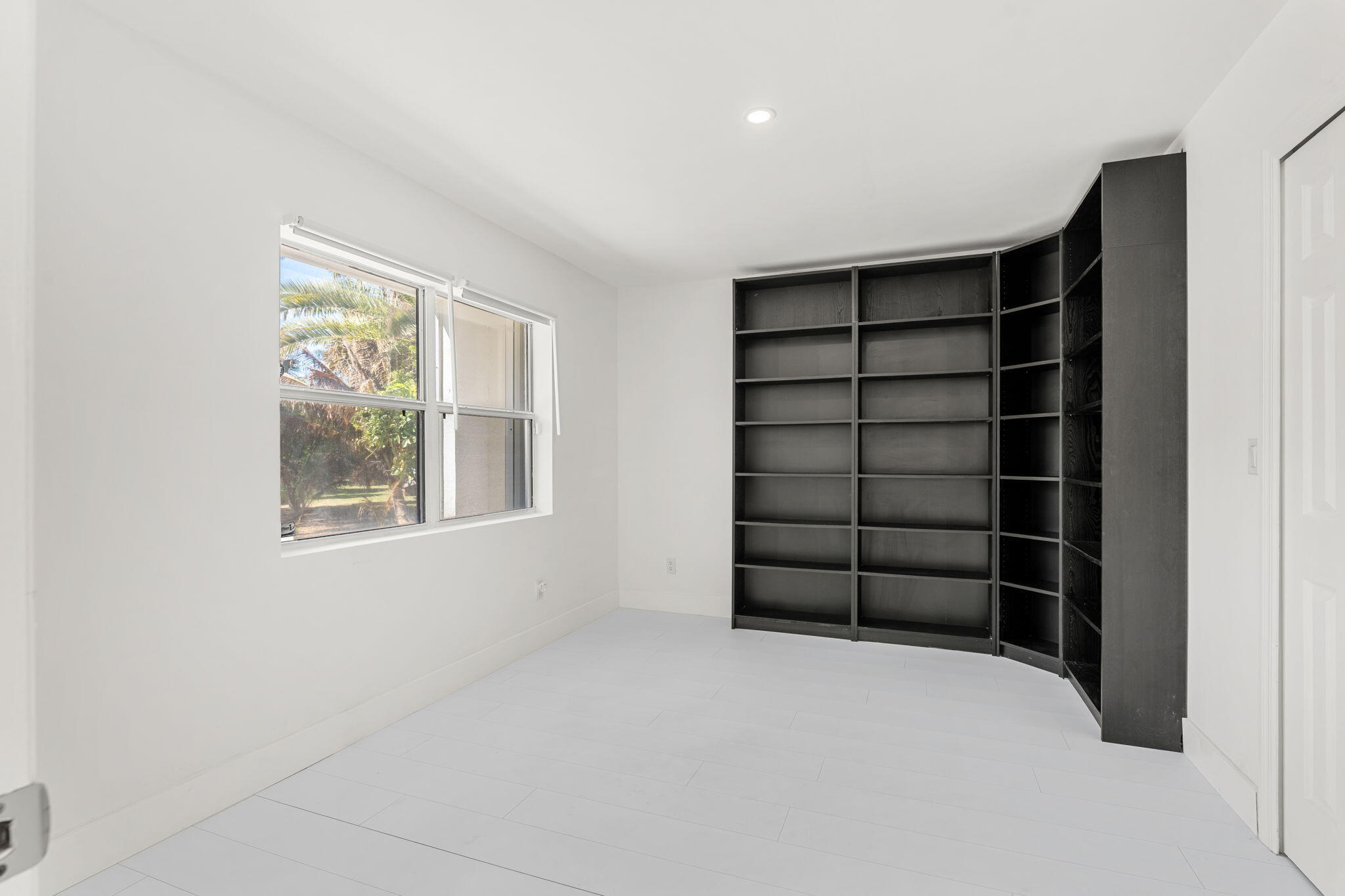 INDIAN RIVER OAKS SUBD - Residential