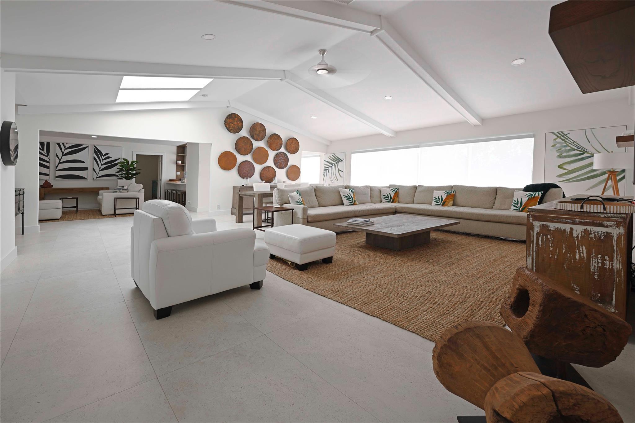 114 N Beach Rd