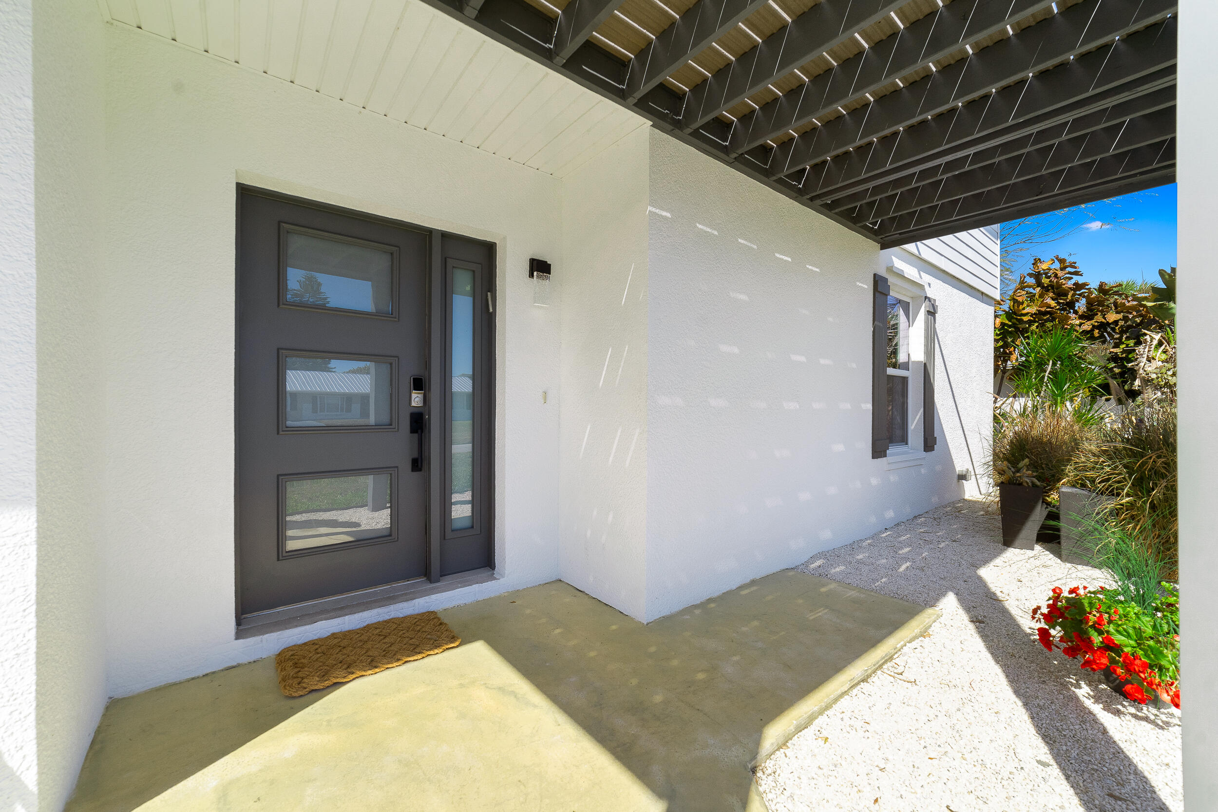 919 Landsdowne Drive