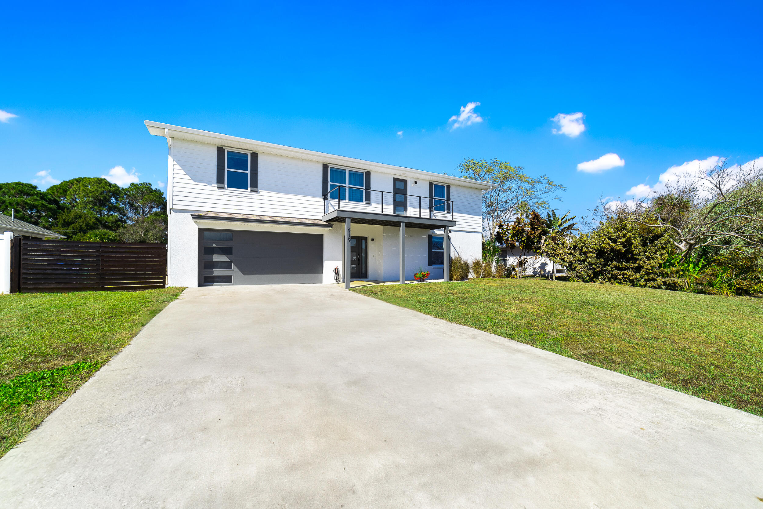 919 Landsdowne Drive