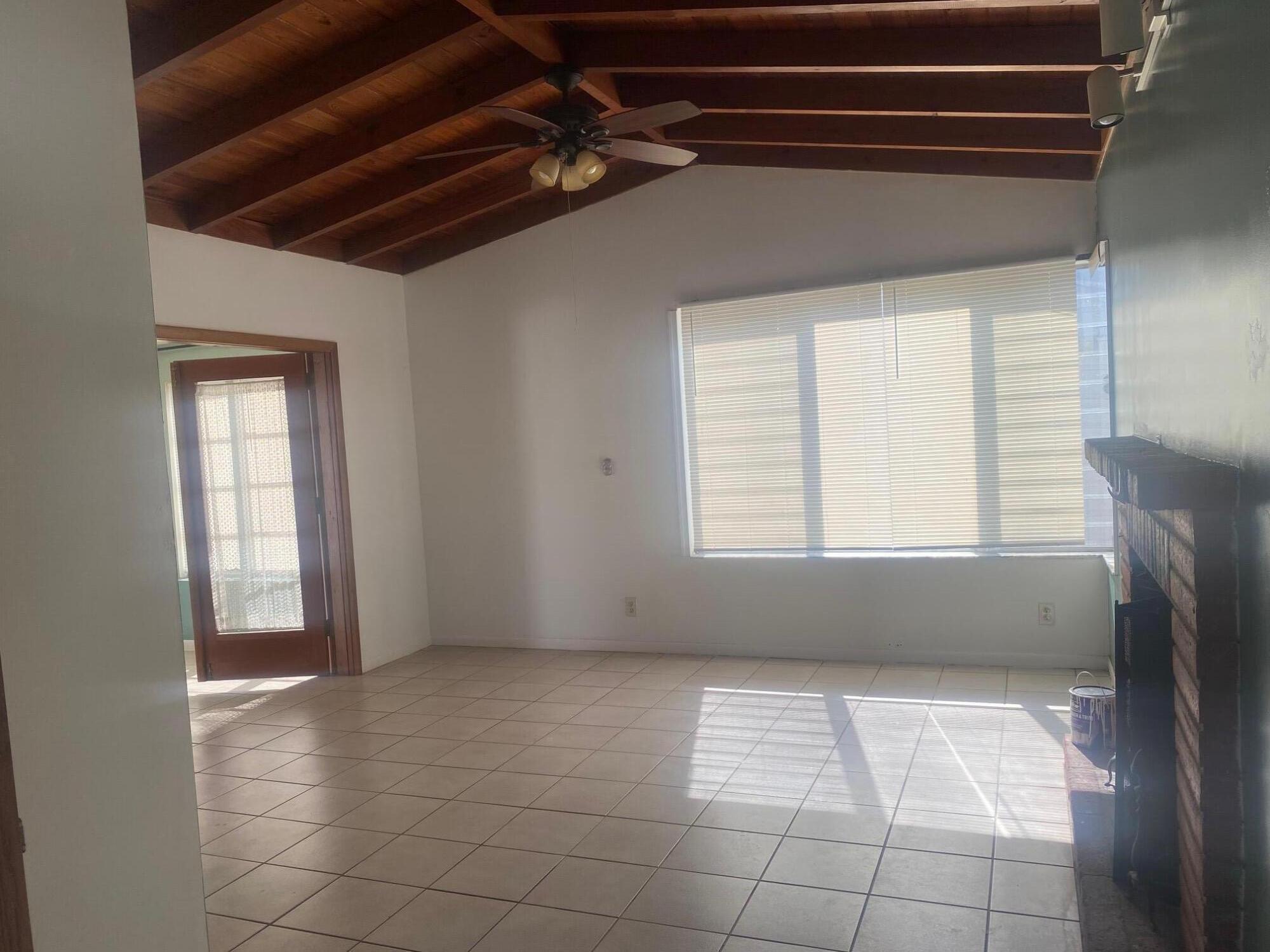 PINE GROVE VILLAGE UNREC - Residential Lease