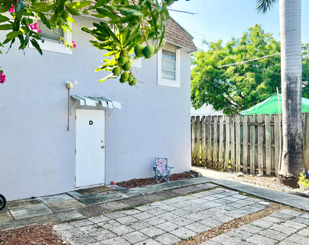 Photo of 419 S J Street #C, Lake Worth Beach, FL 33460 (MLS # B26037627)