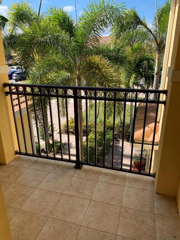 Paloma - Residential