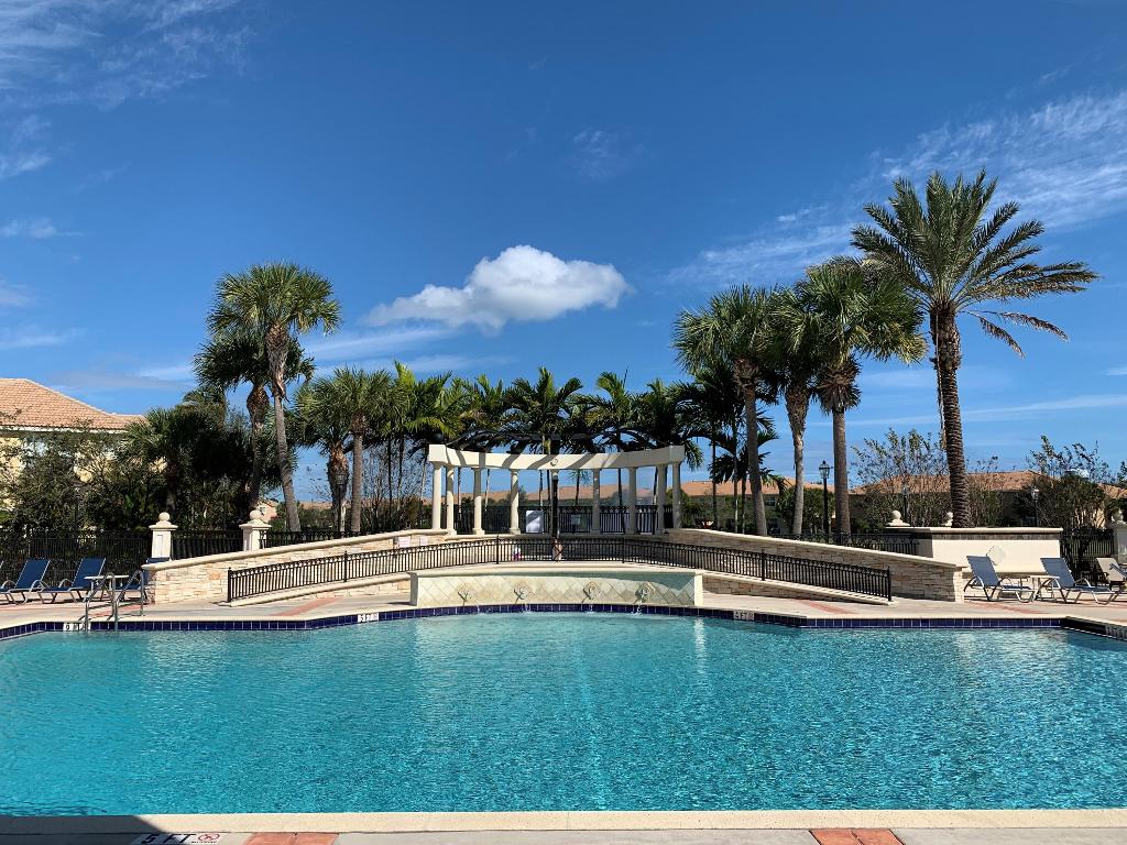 Paloma - Residential