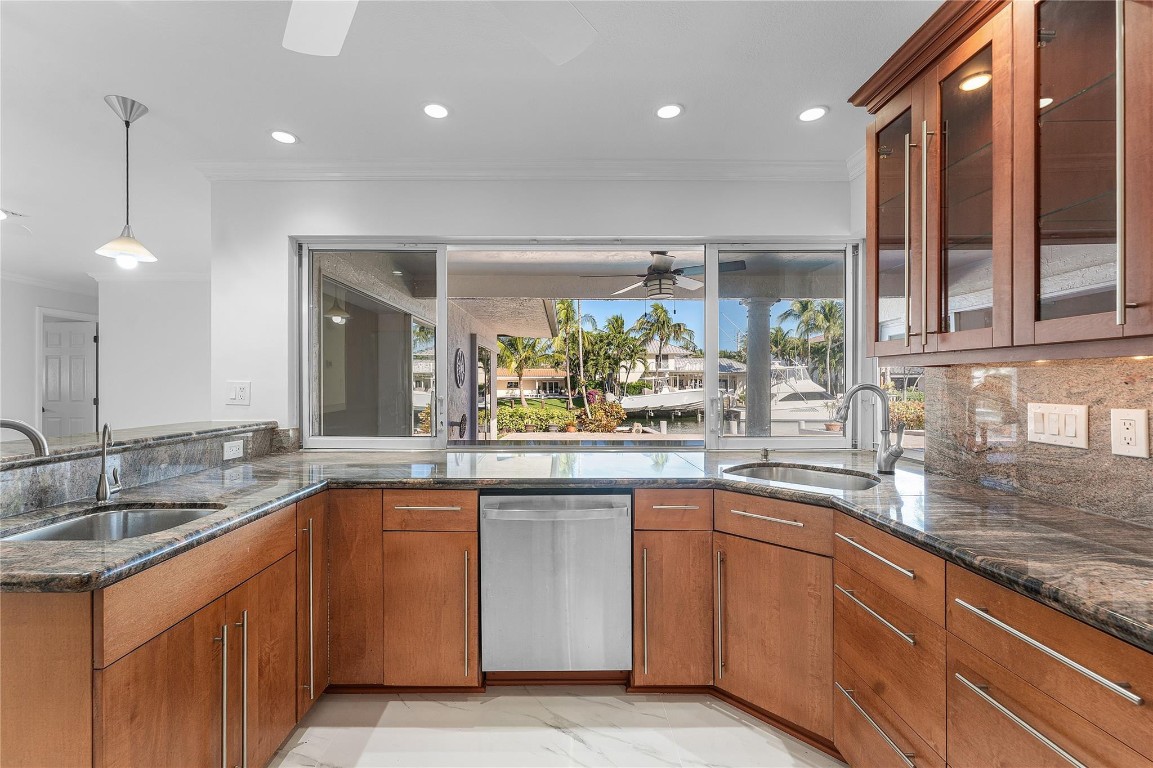 Hillsboro Isles 29-4 B - Residential