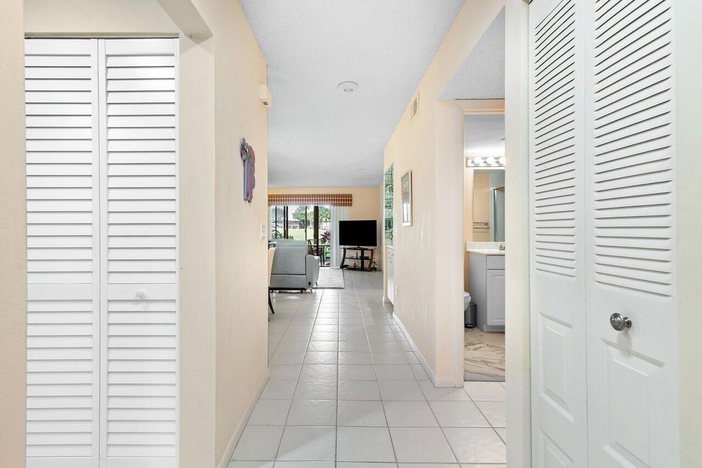Photo of 7 Southport Lane #E, Boynton Beach, FL 33436 (MLS # B26016045)
