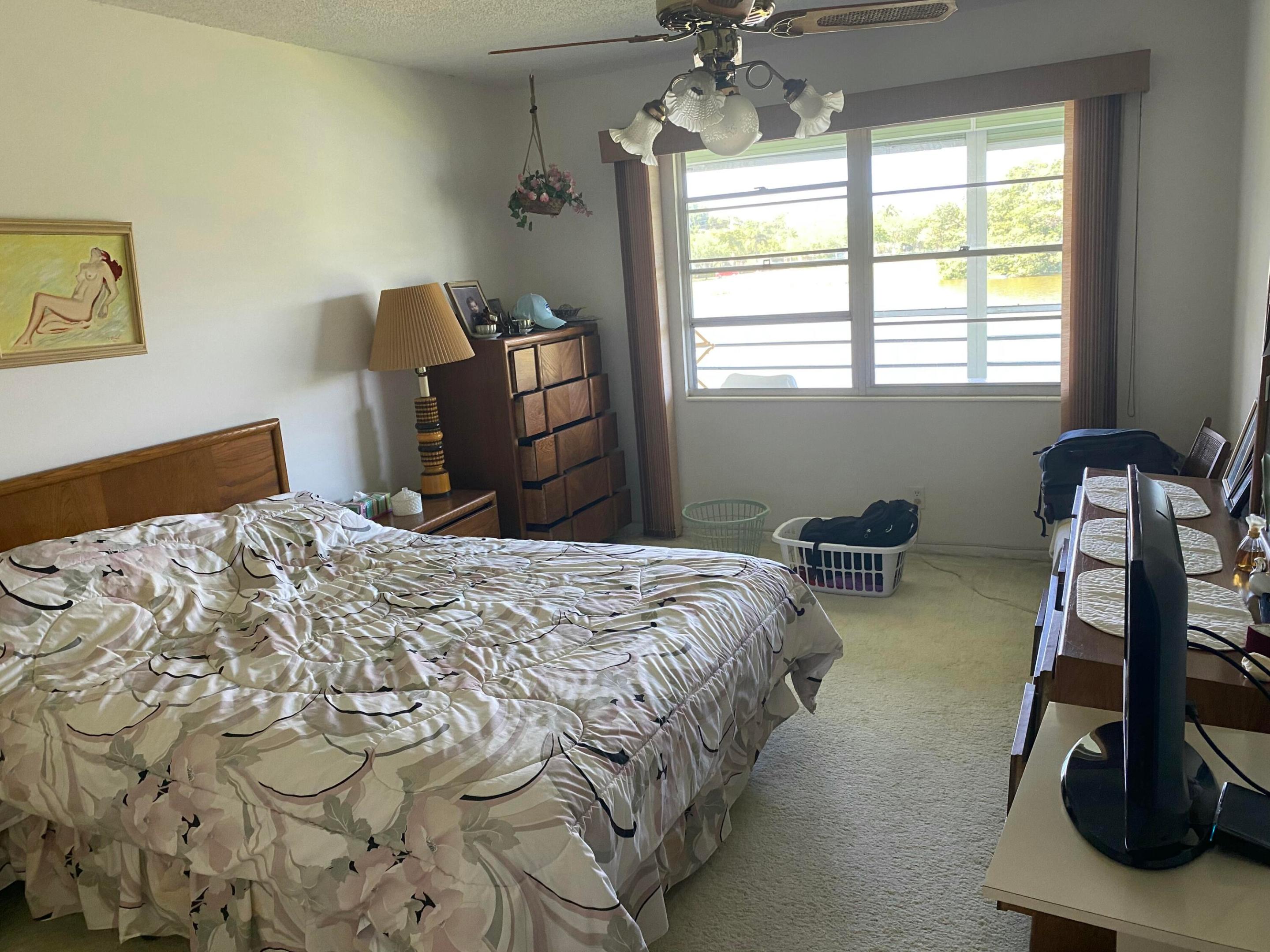 AINSLIE AT CENTURY VILLAGE CONDO - Residential