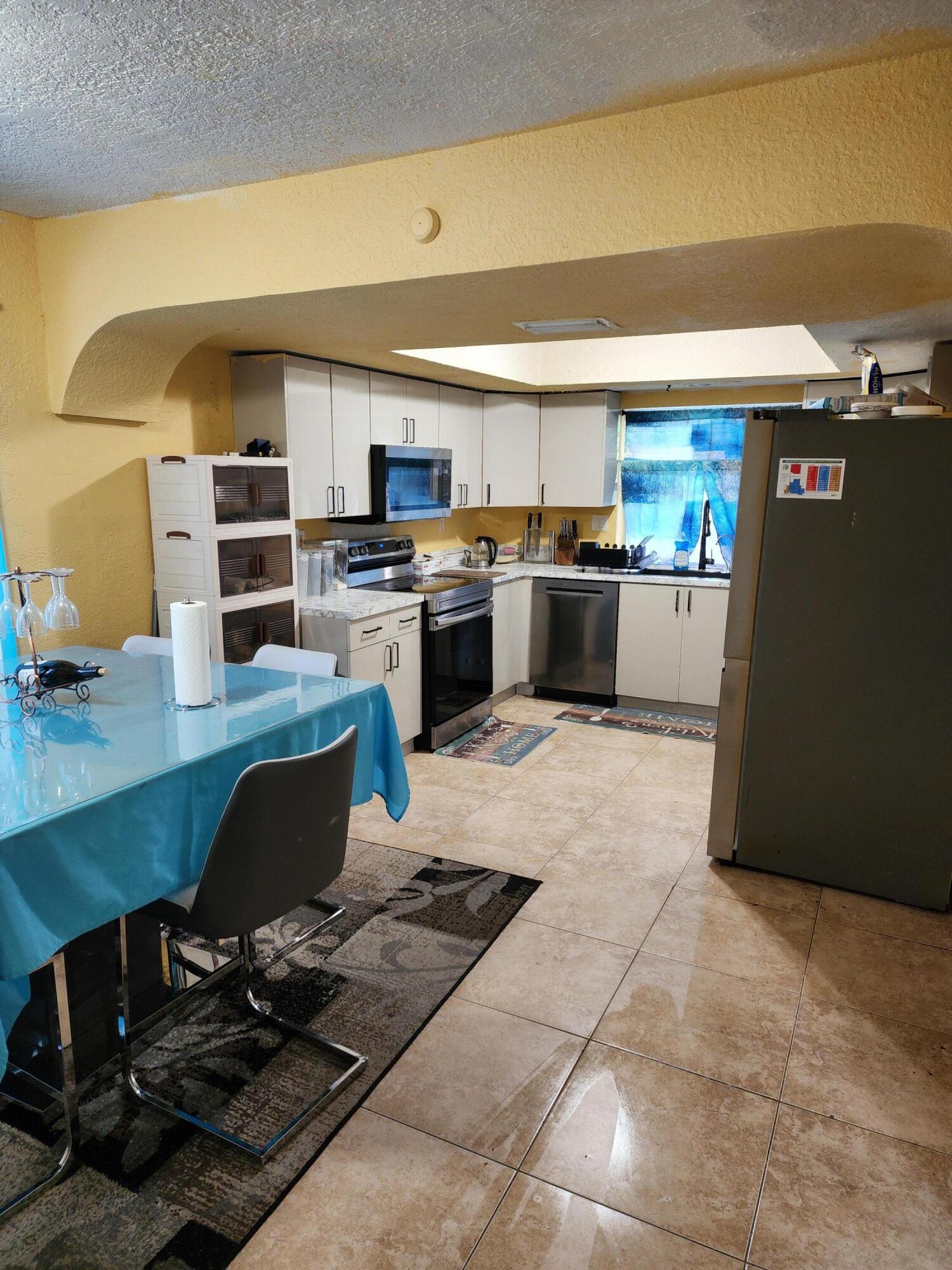 FLAIR SUB NO NINE - Residential