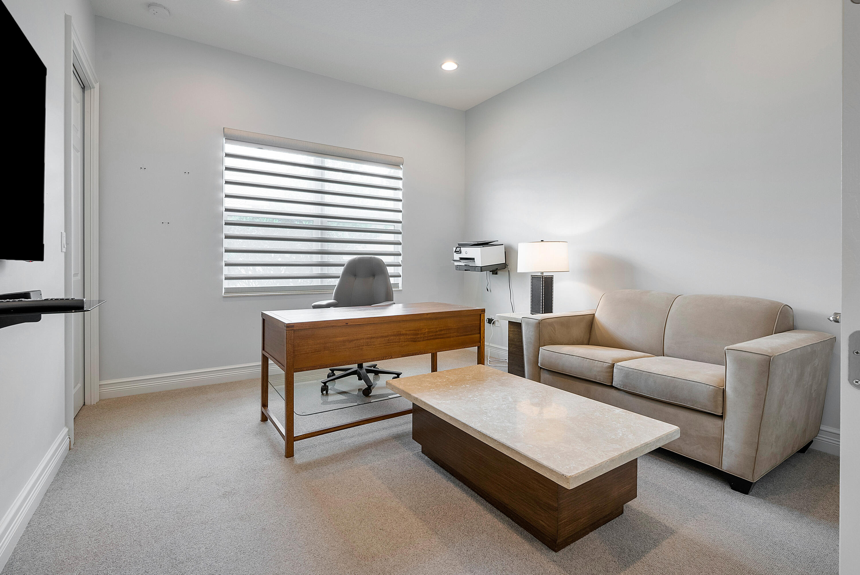 Valencia Cove - Residential