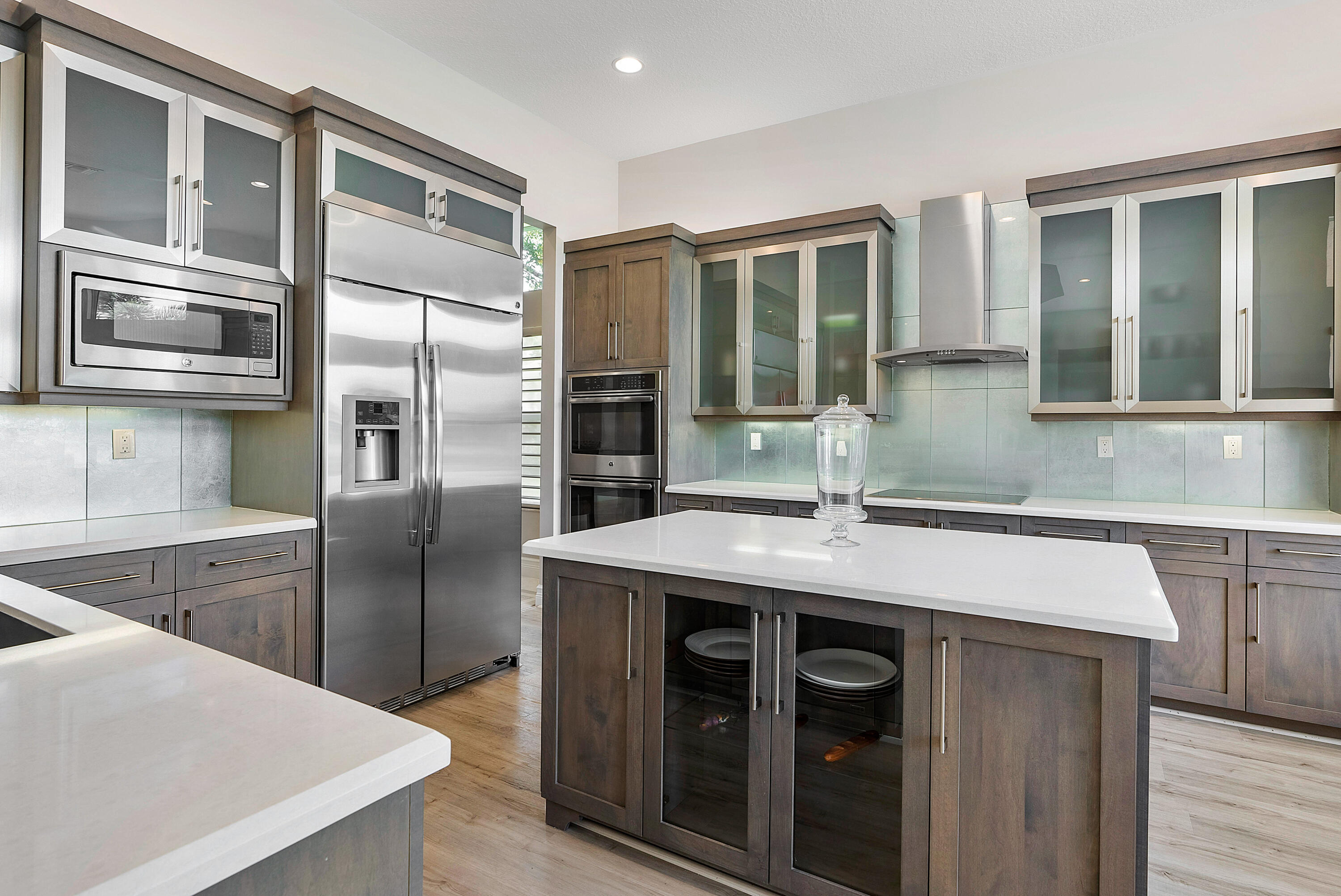 Valencia Cove - Residential