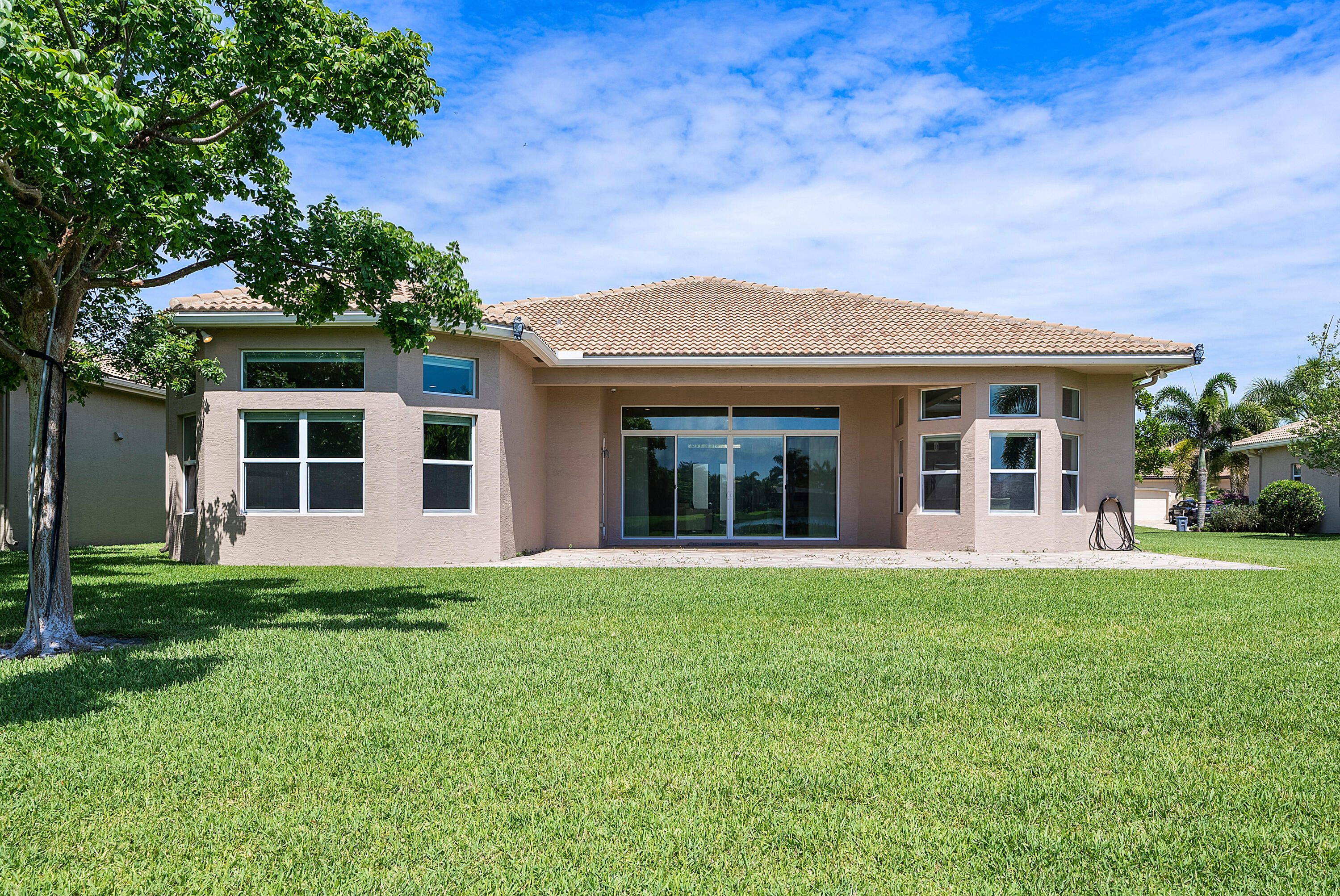 Valencia Cove - Residential