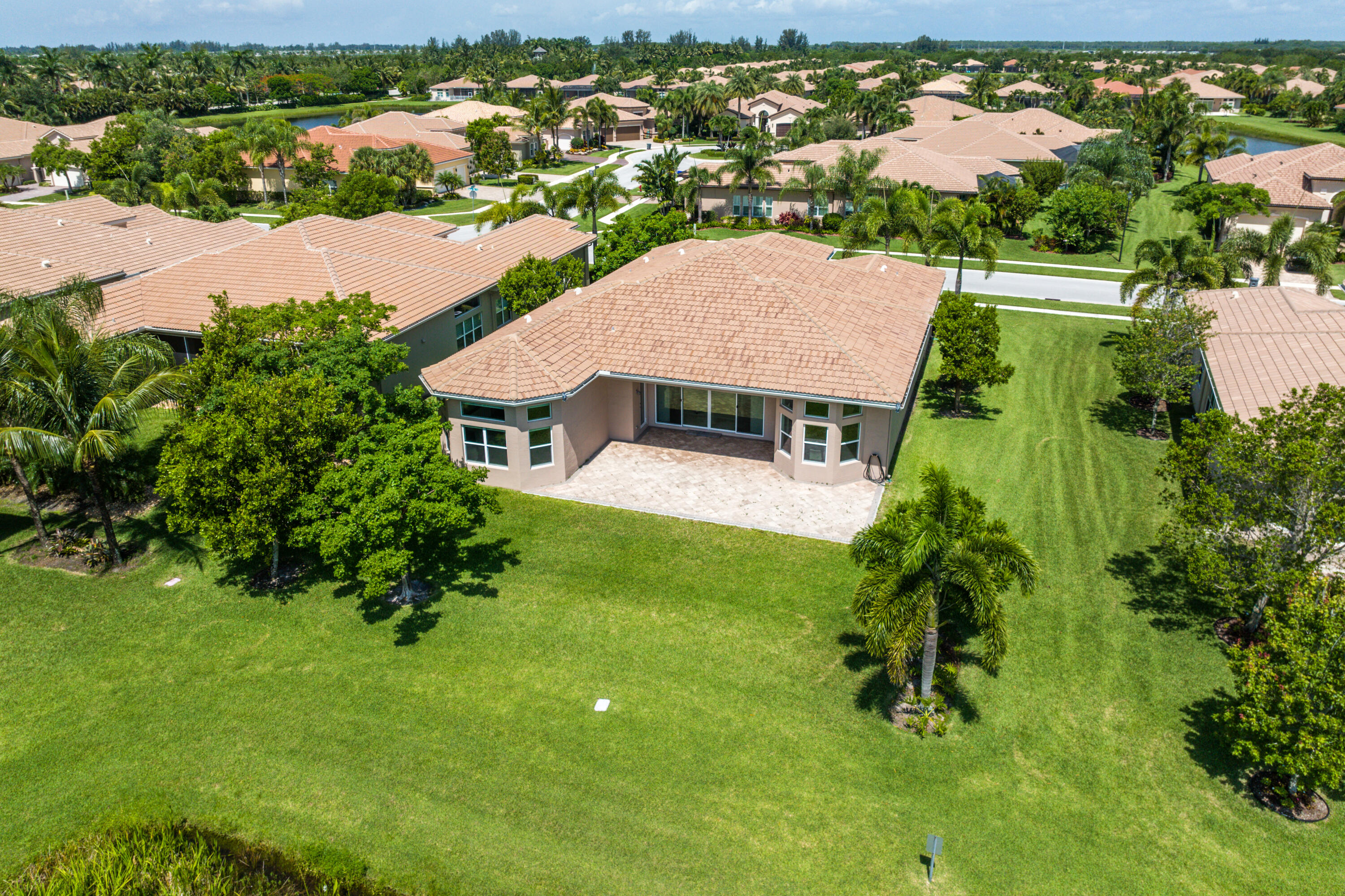 Valencia Cove - Residential