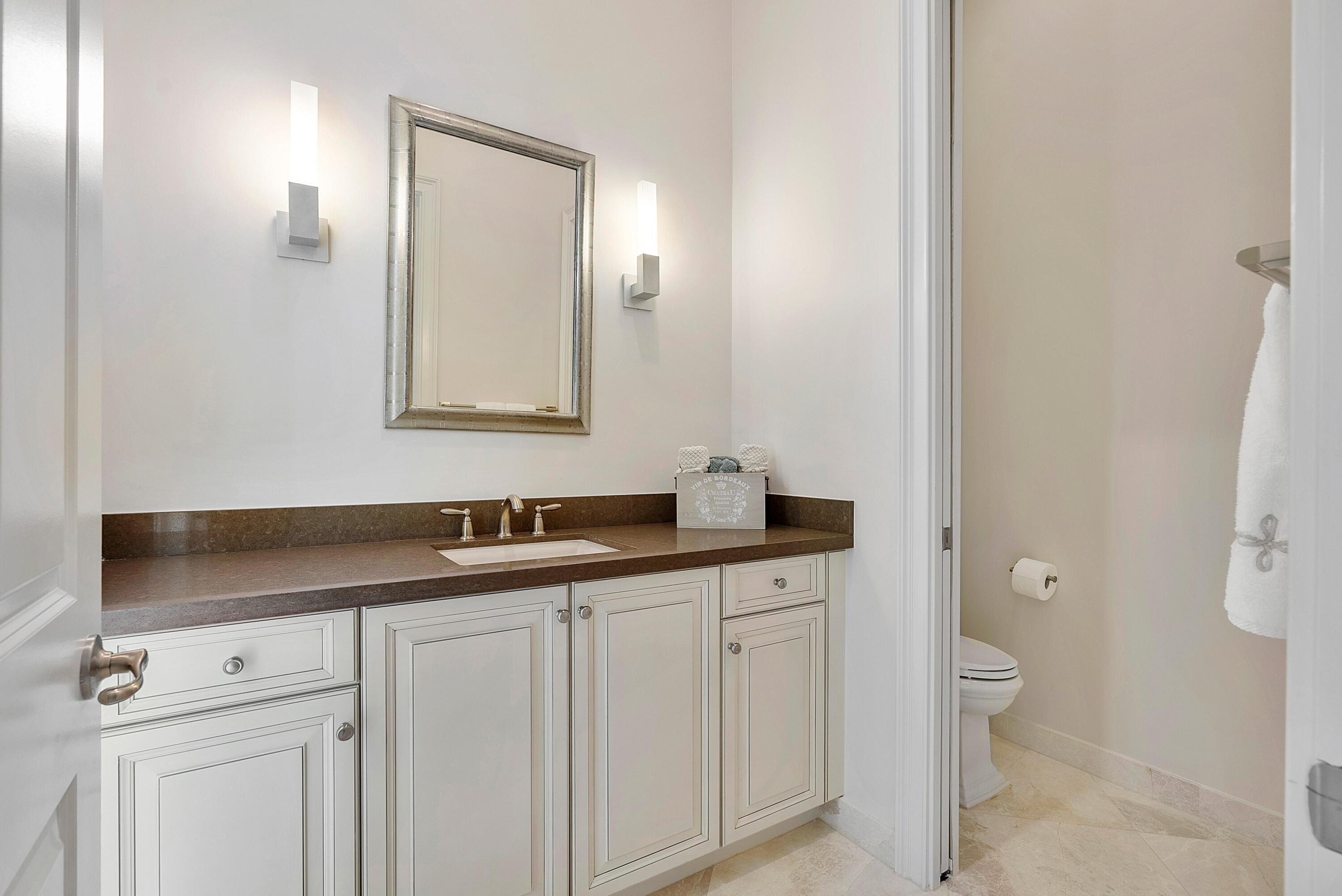 Valencia Cove - Residential