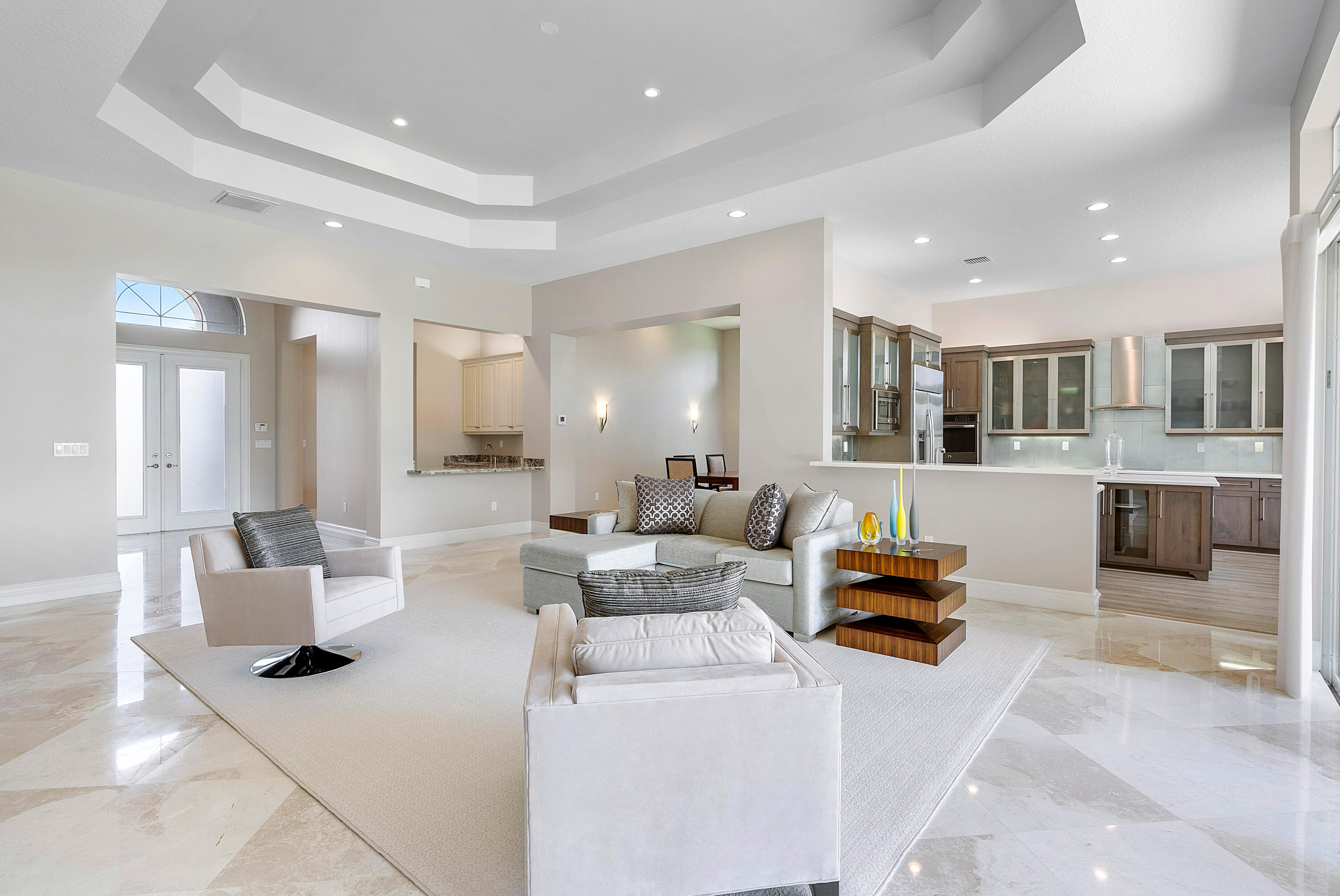 Valencia Cove - Residential