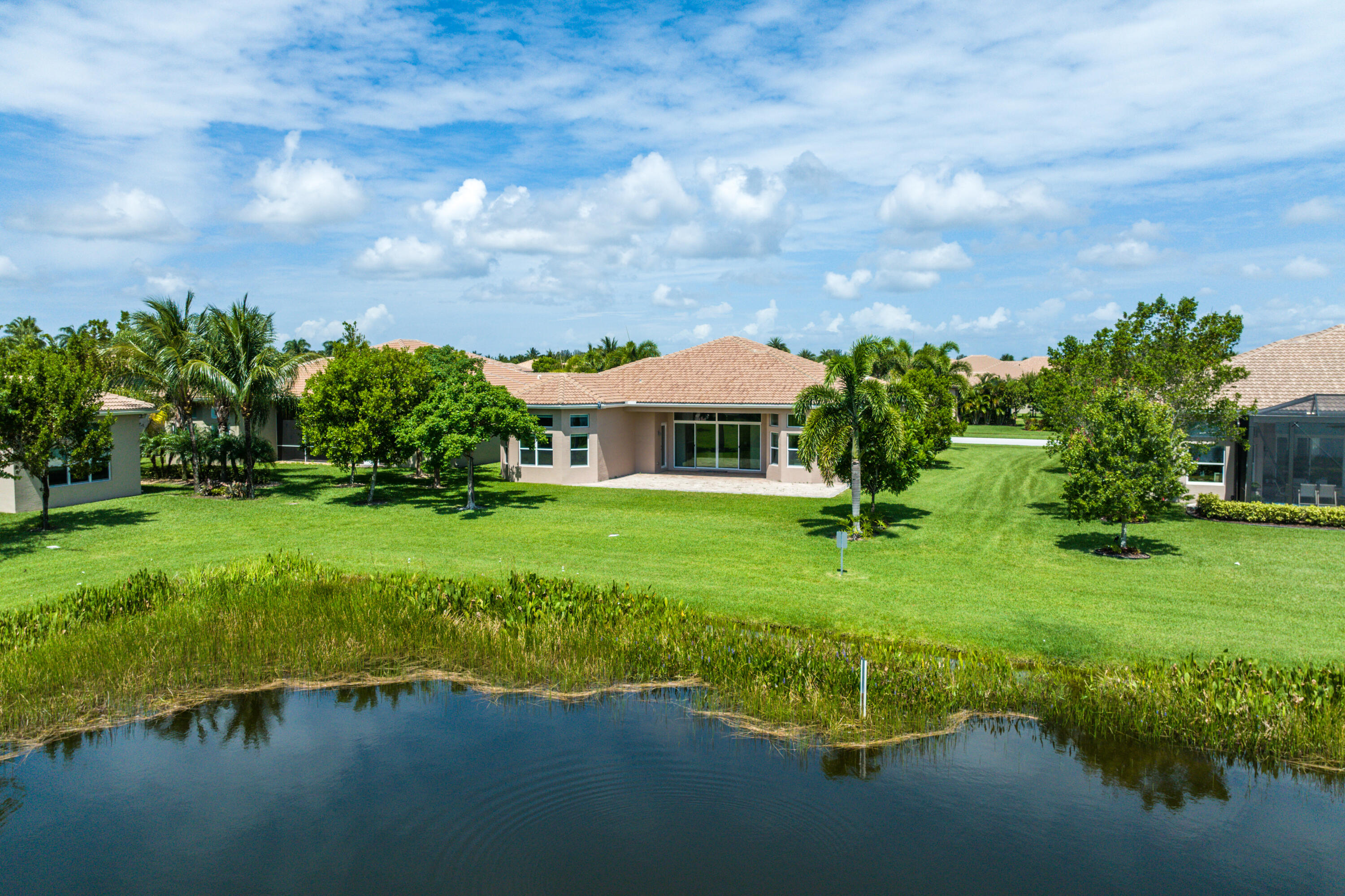 Valencia Cove - Residential