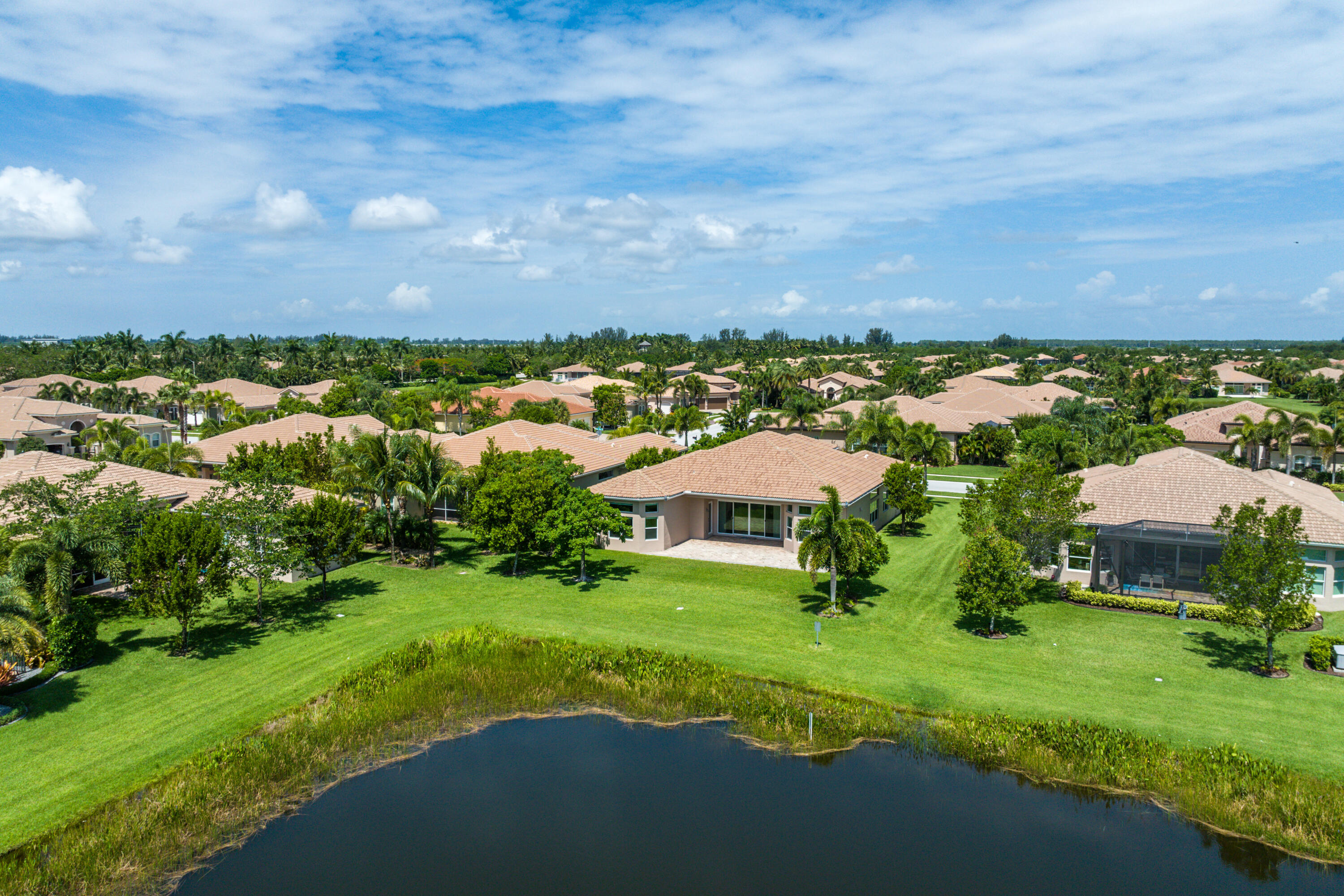 Valencia Cove - Residential