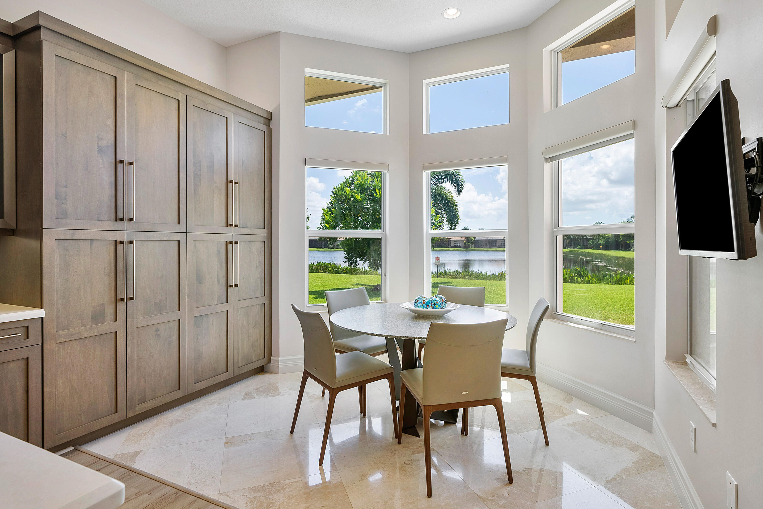 Valencia Cove - Residential