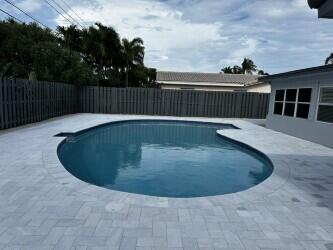 2521 NE 45th Street