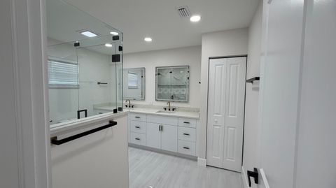 Tiny photo for 2521 NE 45th Street, Lighthouse Point, FL 33064 (MLS # B26037657)