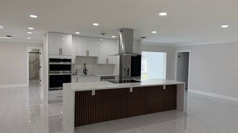 Tiny photo for 2521 NE 45th Street, Lighthouse Point, FL 33064 (MLS # B26037657)