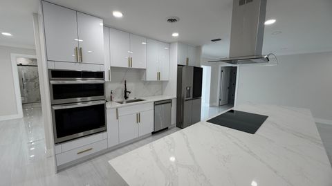 Tiny photo for 2521 NE 45th Street, Lighthouse Point, FL 33064 (MLS # B26037657)