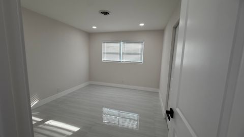 Tiny photo for 2521 NE 45th Street, Lighthouse Point, FL 33064 (MLS # B26037657)