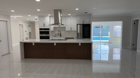 Tiny photo for 2521 NE 45th Street, Lighthouse Point, FL 33064 (MLS # B26037657)