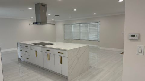 Tiny photo for 2521 NE 45th Street, Lighthouse Point, FL 33064 (MLS # B26037657)