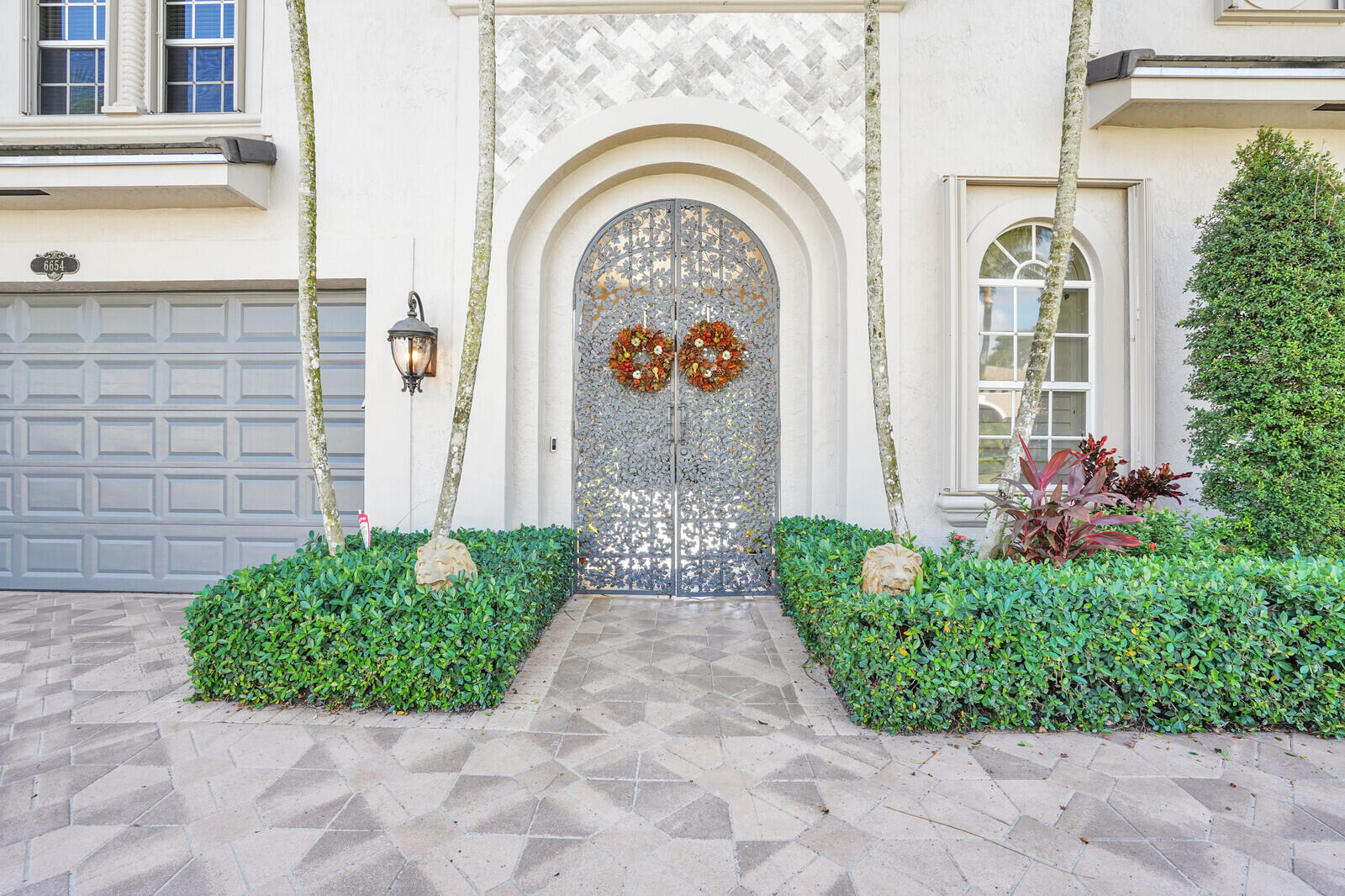 6654 Grande Orchid Way