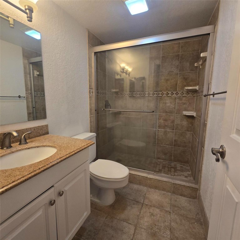 LAKE FOREST CONDO - Residential