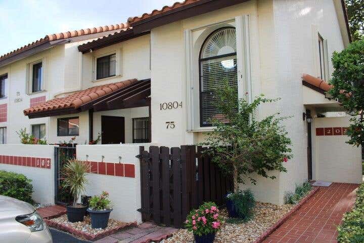 Photo of 10804 BAHAMA PALM Way #102, Boynton Beach, FL 33437 (MLS # B26066728)