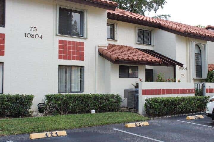 Photo of 10804 BAHAMA PALM Way #102, Boynton Beach, FL 33437 (MLS # B26066728)