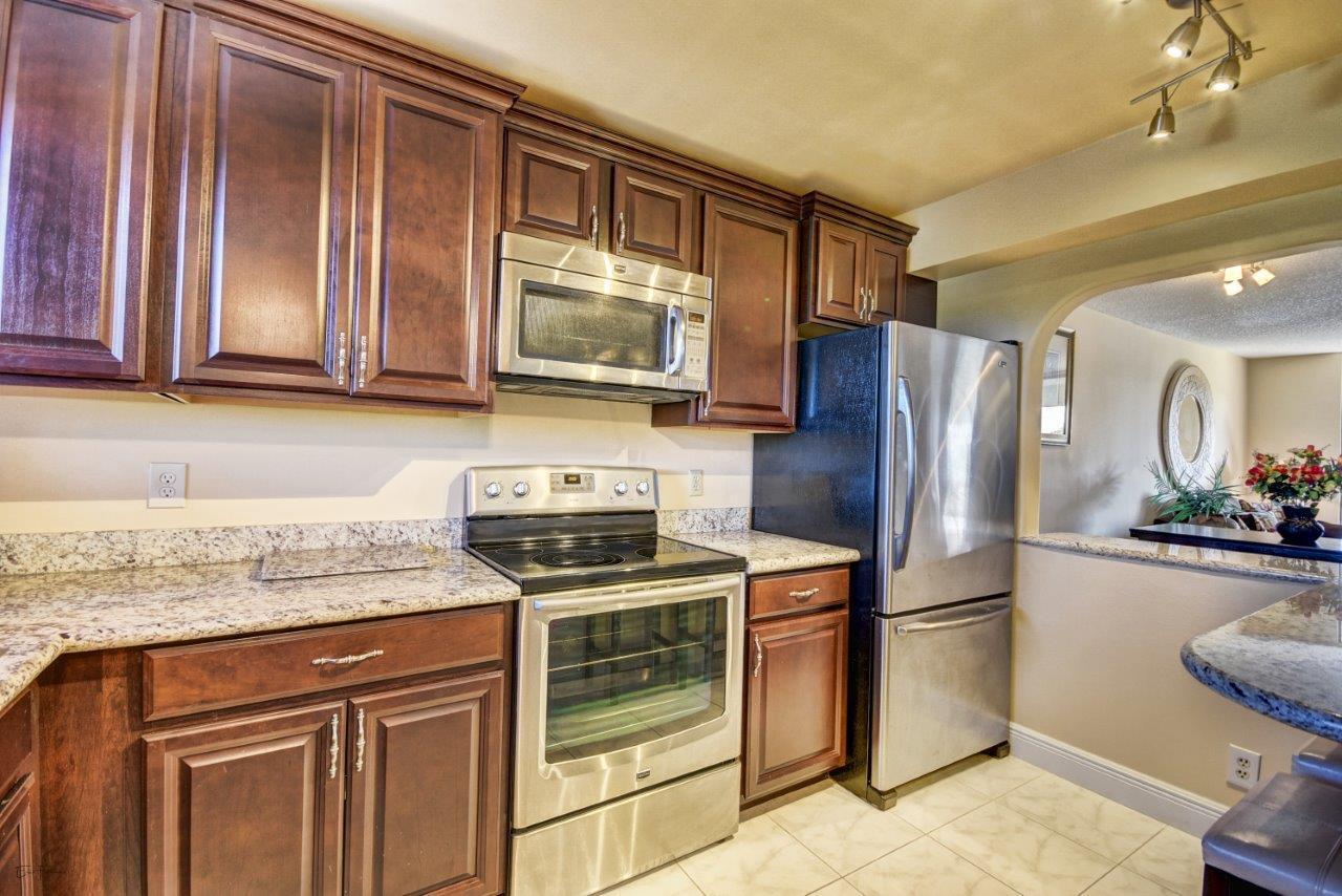 Properties 4640 LUCERNE LAKES Boulevard W 507
