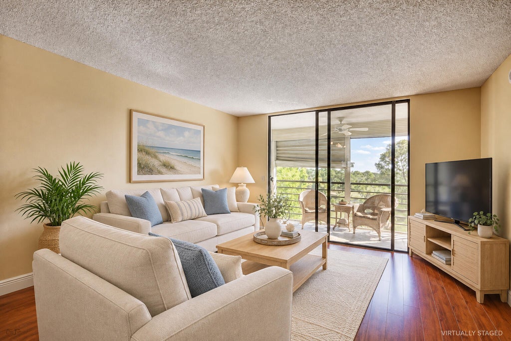 Photo of 4640 LUCERNE LAKES Boulevard W #507, Lake Worth, FL 33467 (MLS # B26093118)